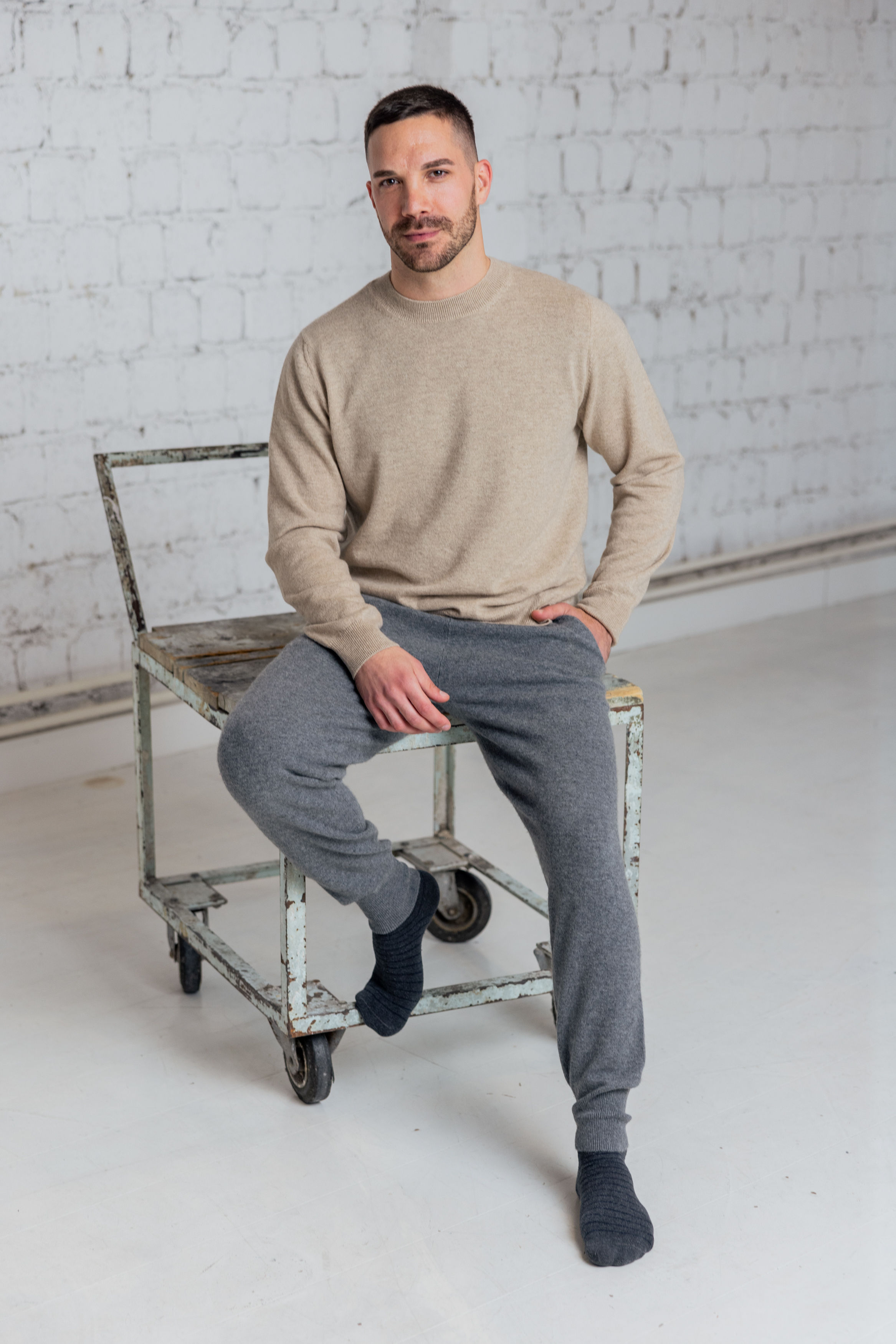 LUCAS round neck sweather