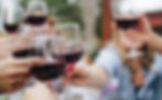 Comment-tenir-un-verre-de-vin-comme-un-vrai-connaisseur-1024x637.jpg