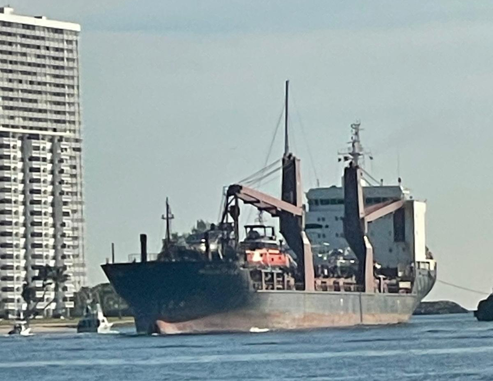 Explorer Yacht Vanguard in Fort Lauderdale For a Trip Into the Everglades.