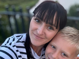 The strength behind the smiles: a mother's journey through her son's type 1 diabetes diagnosis. 