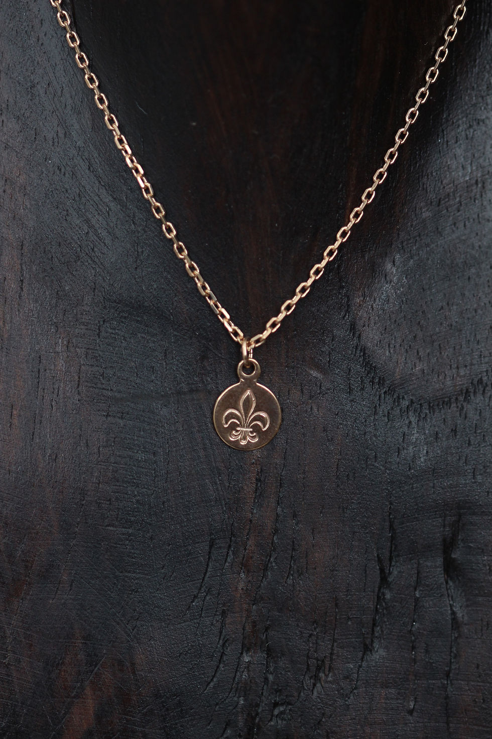 Thumbnail: Fleur de Lis Coin