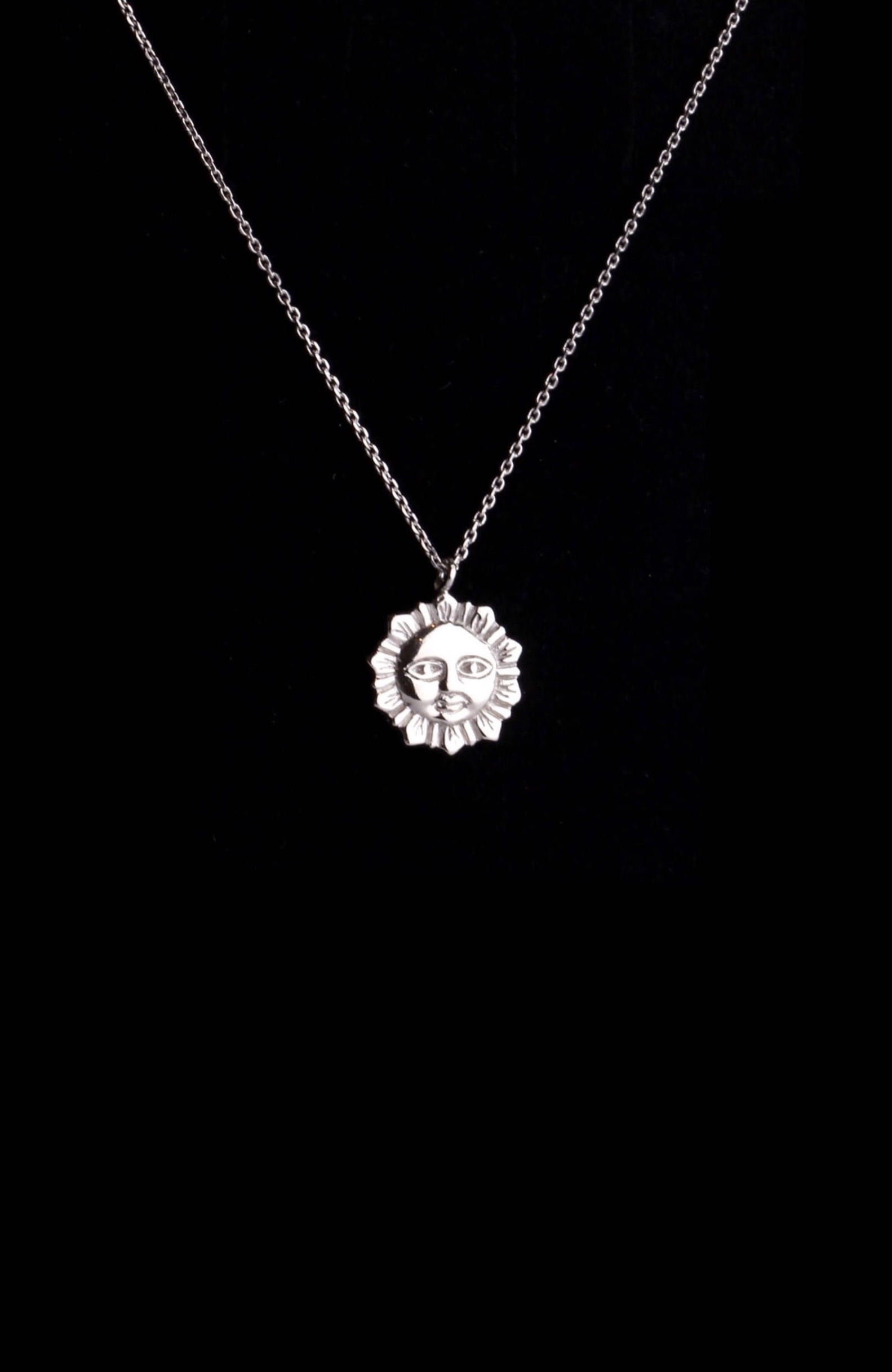 925 Sterling Silver {Toscane} Sun Necklace