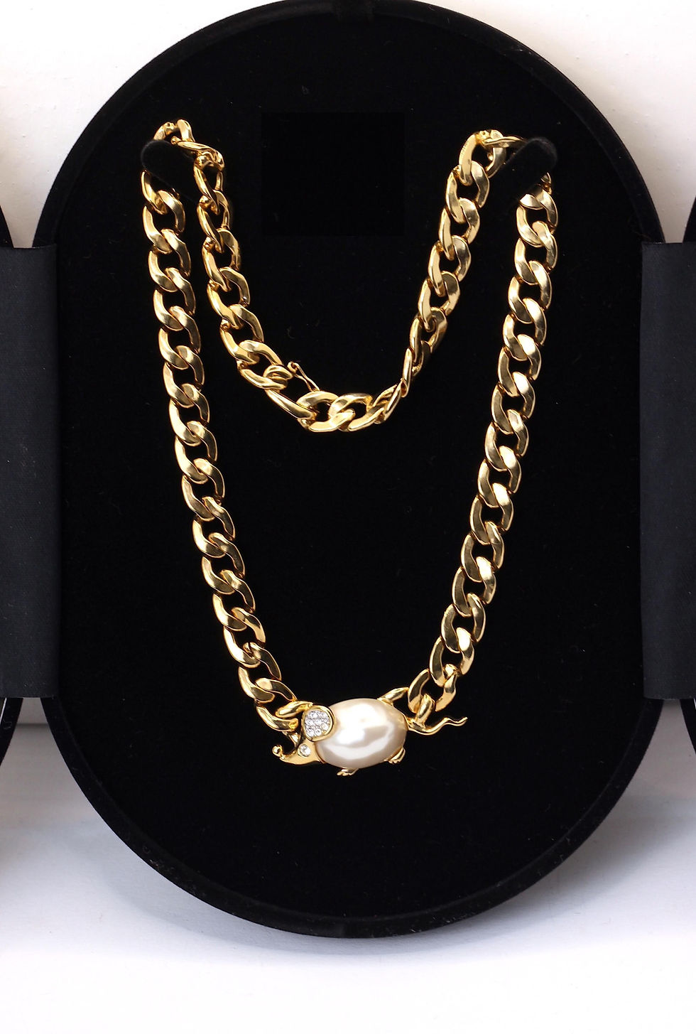 Thumbnail: Vintage {Souris} 1990 Necklace