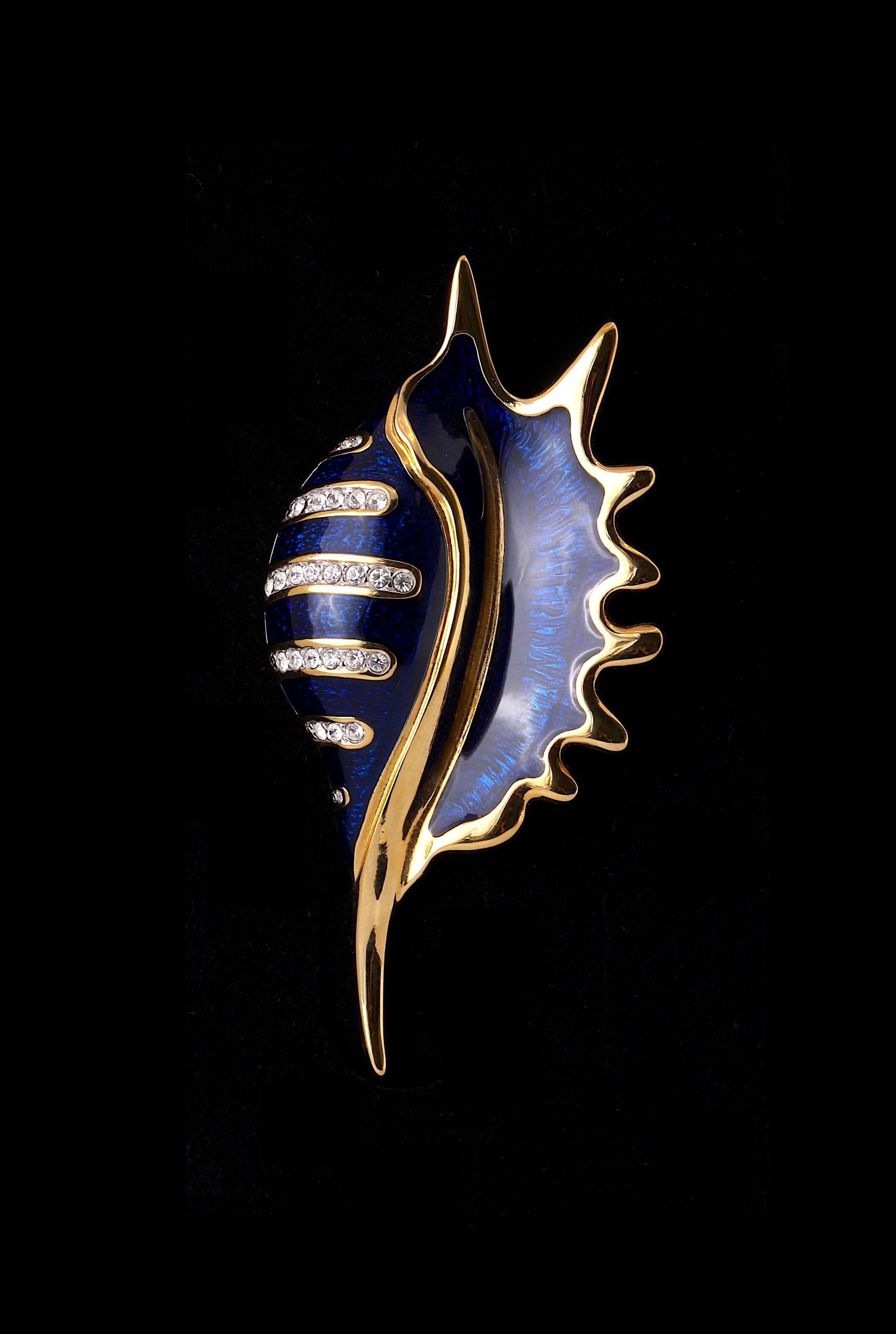 Vintage {Navaro Shell} 1990 Brooch