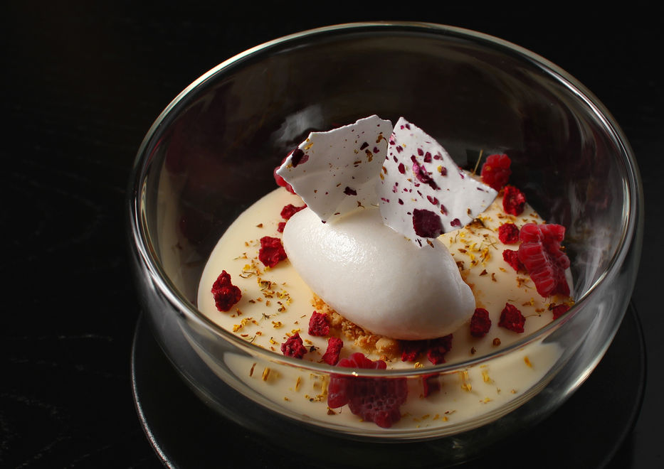 Rose & Valrhona White Chocolate Panna Cotta at Mott32 Las Vegas at The Venetian