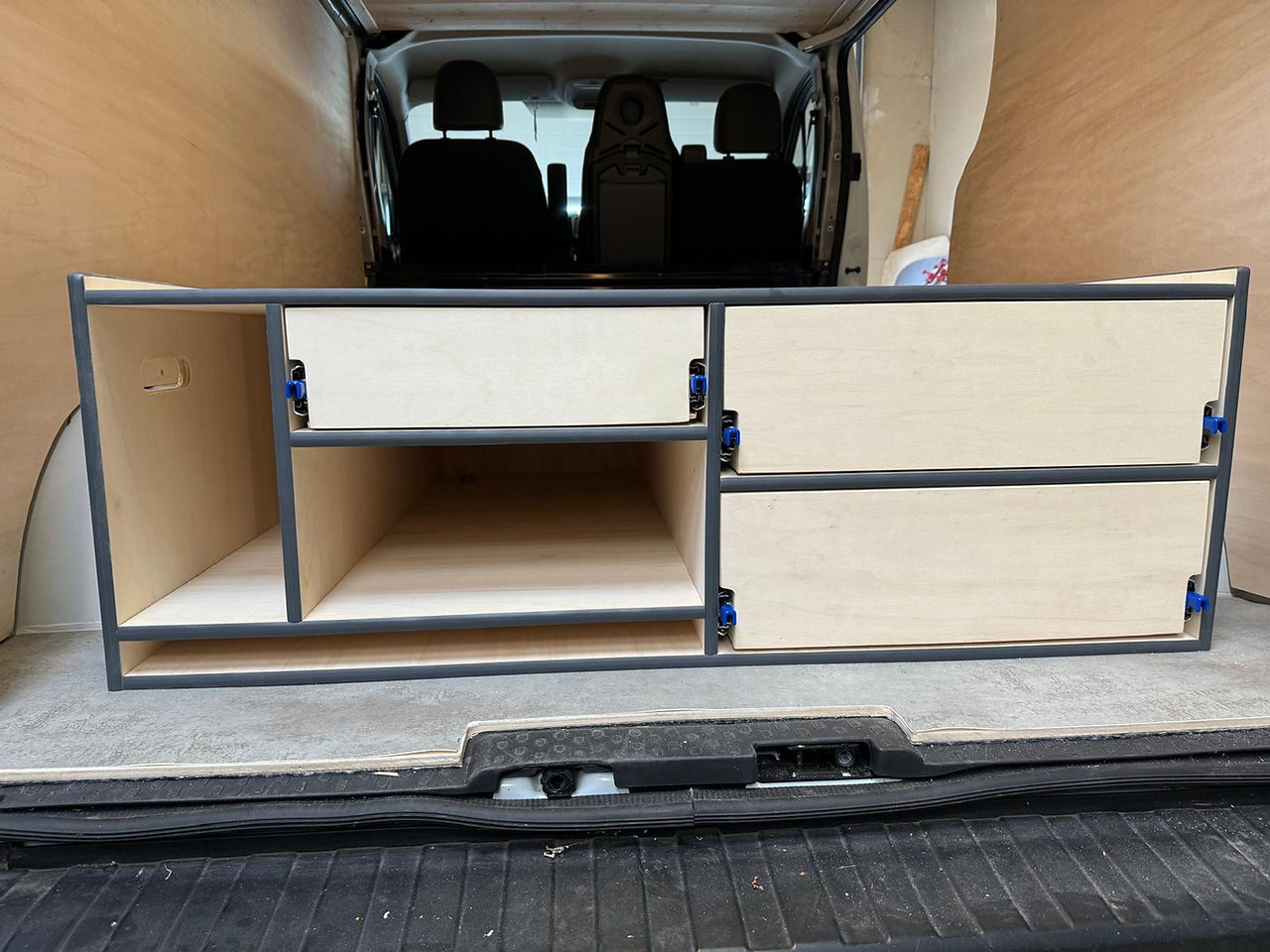 Box bois voyage van