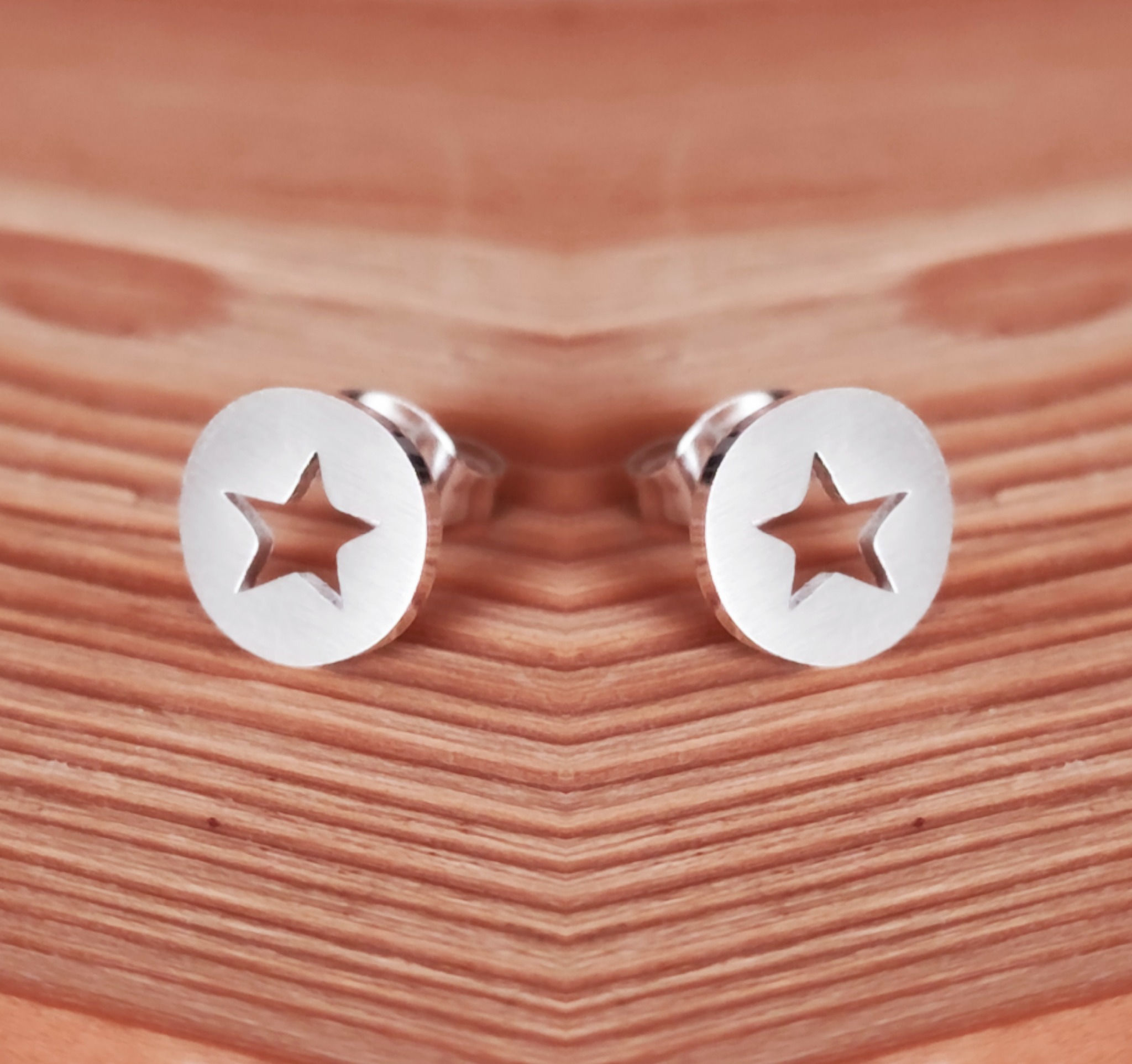 Ohrrstecke Star in Kreis