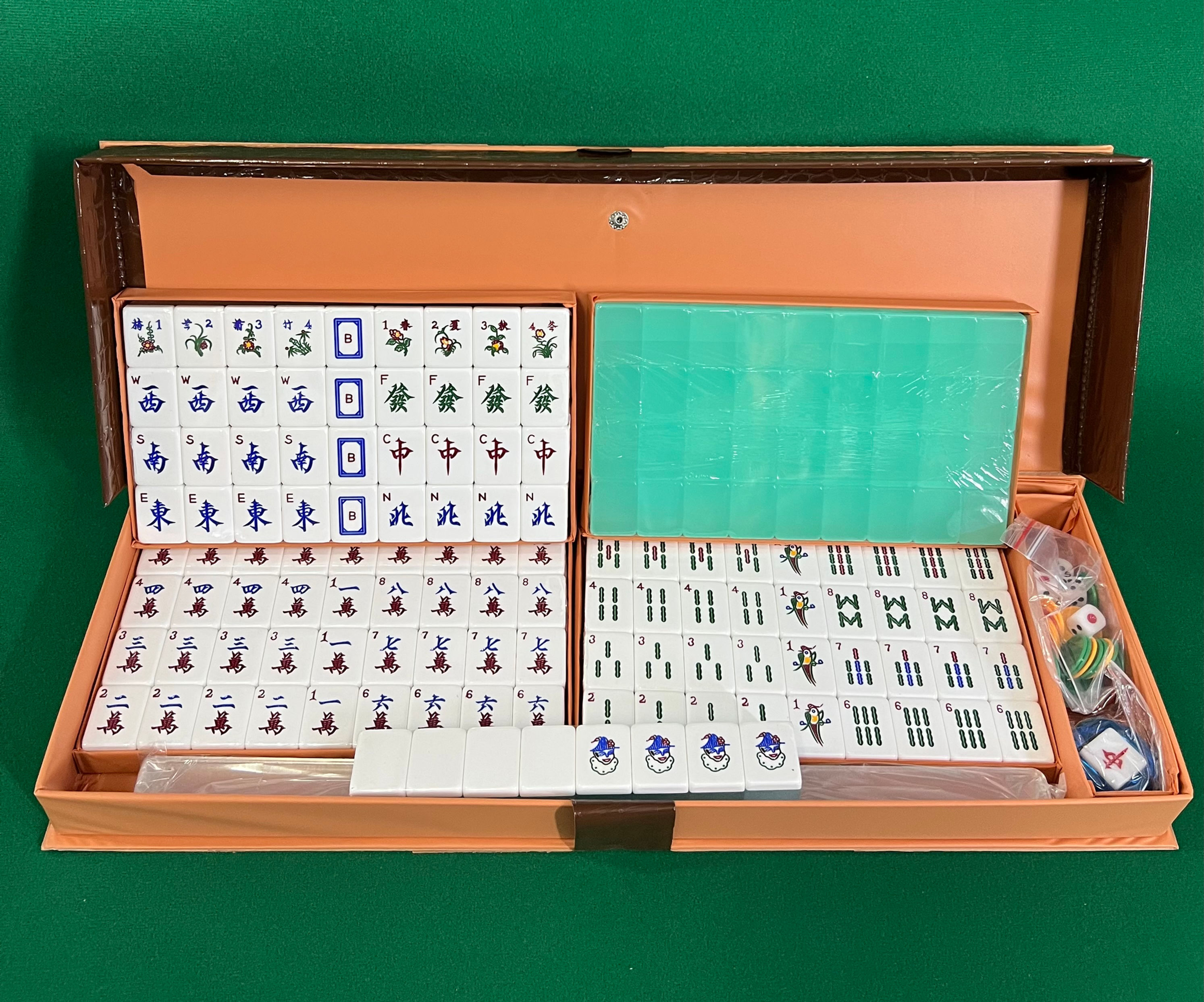 32mm Jelly Light Green English Mahjong Set (152 Tiles Per Set)