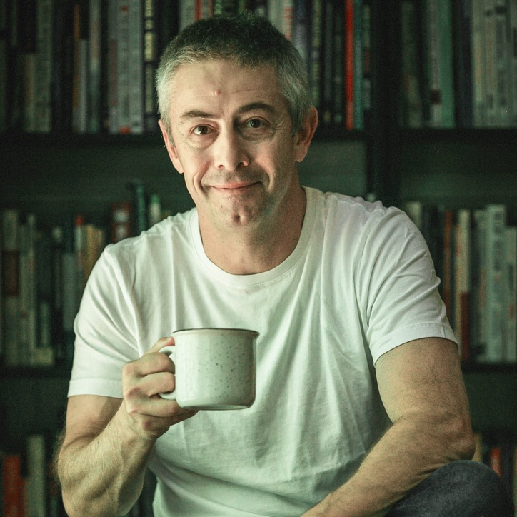 Writer: Raul Candeloro