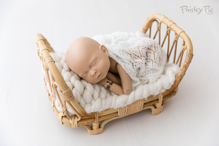 Thumbnail: Rattan low bed