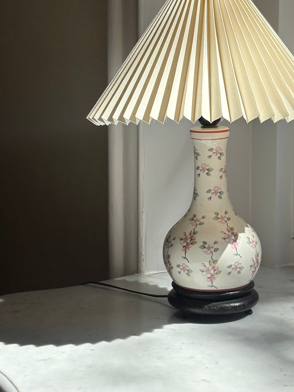 Miniature : Lampe à poser abat-jour en lin plissé