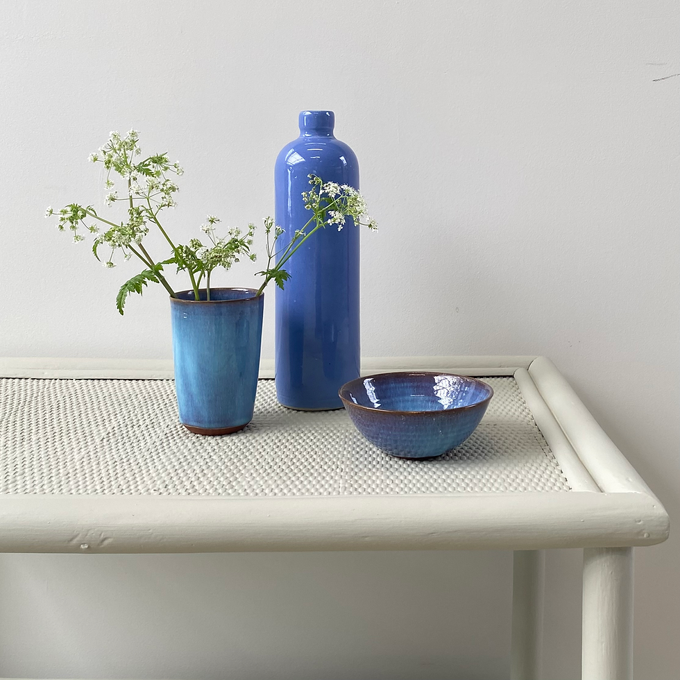 Miniature : Petit meuble en rotin vert opalin