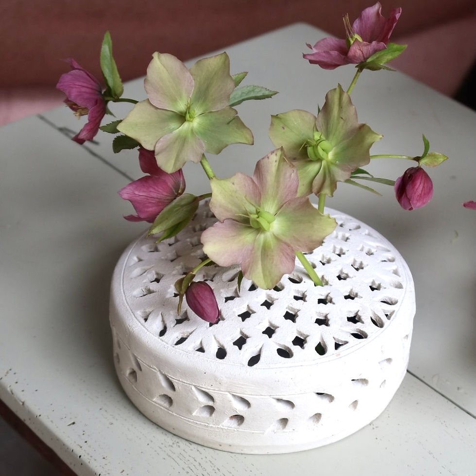 Miniature : Pique fleur photophore en terre cuite