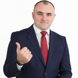 Адамов Евгений