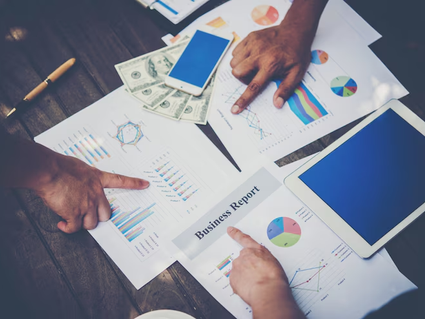 Your 2025 Guide to Starting a Profitable Digital Product Store (No Tech Skills Needed)