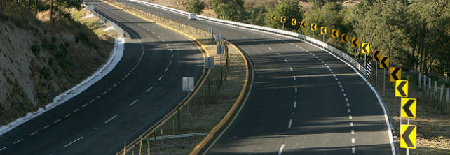 Superan inversión total de 2013 en sector carretero en sólo 10 meses