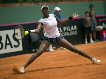 Venus Williams sella victoria de EU sobre Argentina