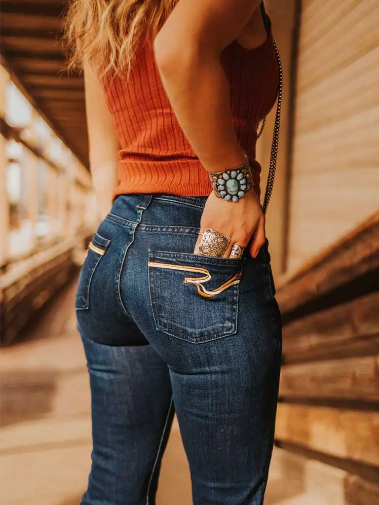 western-wear-ridingjeans-westernoutfit-jeans-for-women_outfit-cowgirl_ranch-girls