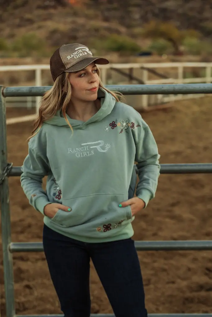 ranch-girls-sweatshirt-feliz-hoody-women-clothing-rider-westernoutfit-made-in-europe