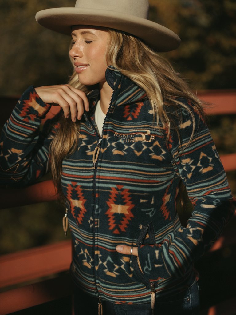 western_wear_polarfleece_westernreitbekleidung_outfit-cowgirl_ranch-girls_oswsa_Jacket