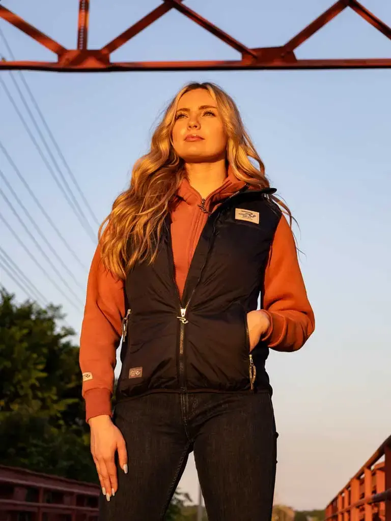 western_ridingvest_westernoutfit_padded_winter_vest_for_womens_outfit_cowgirl_ranch