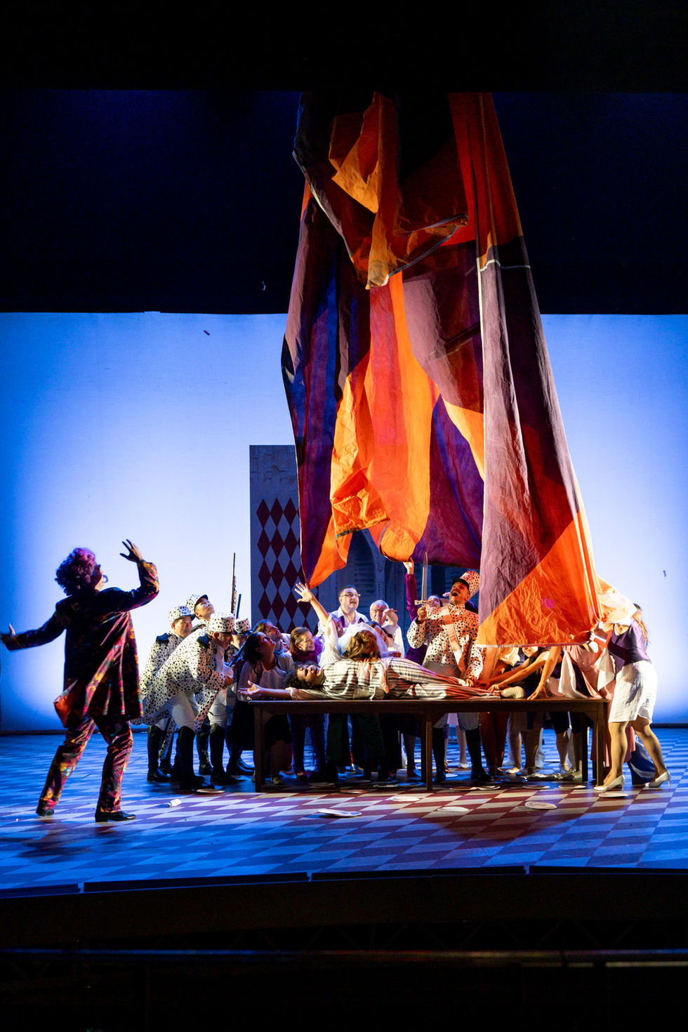 250929-Giessen-L'elisir-d'amore-©LenaBils_LB27480-Verbessert-SR-2