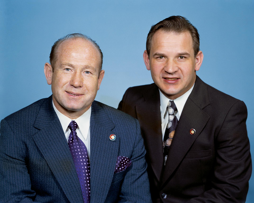 Soyuz 19 cosmonauts Alexei Leonov and Valery Kubasov