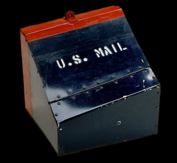 Regulus 1 missile mail container
