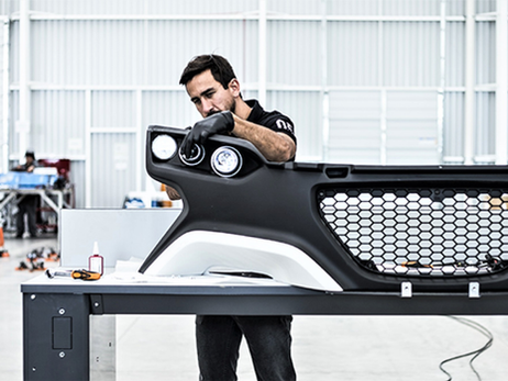 El fabricante mexicano de autos VUHL diseña y fabrica equipo sanitario