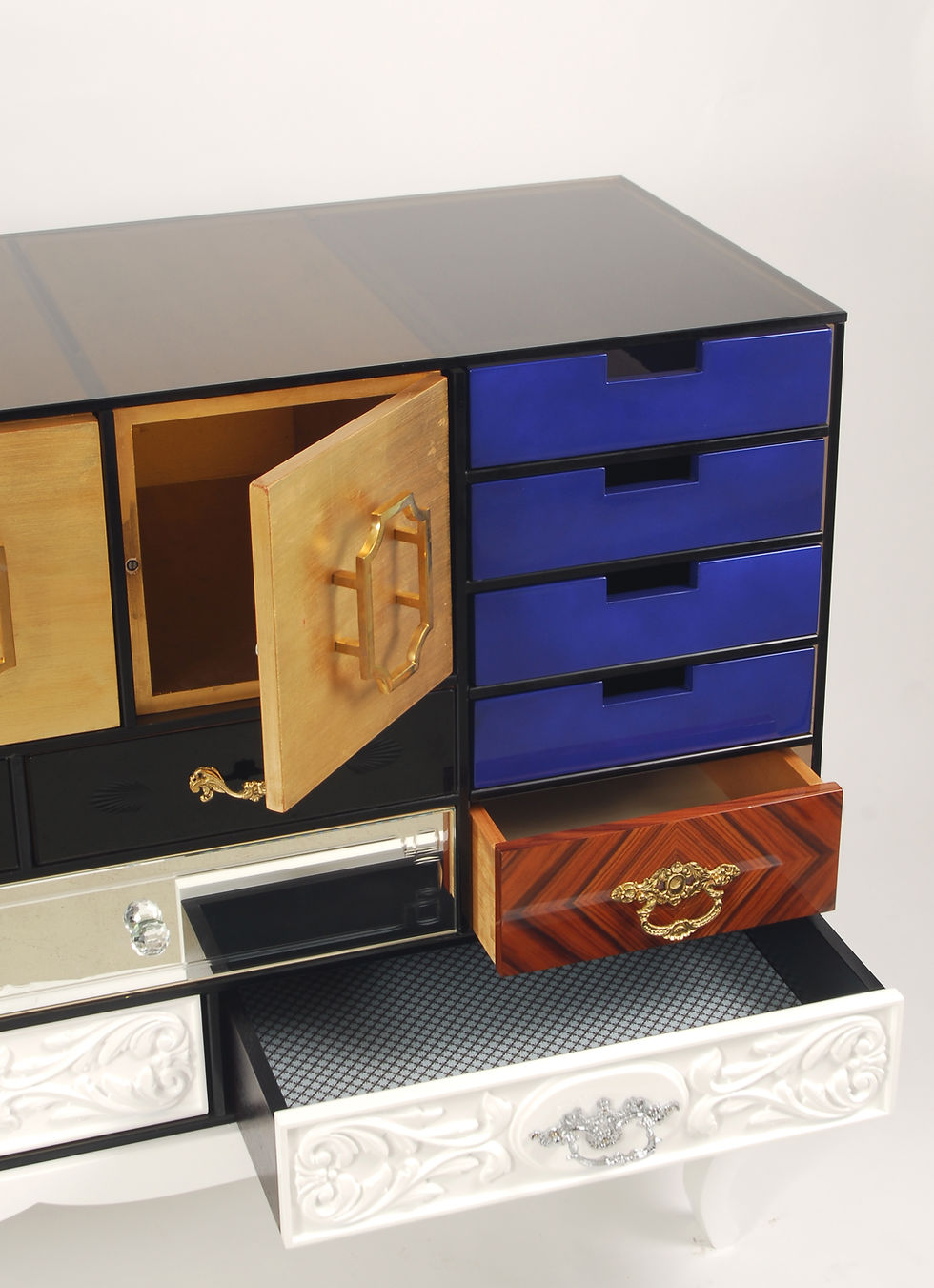 Thumbnail: SOHO WHITE SIDEBOARD