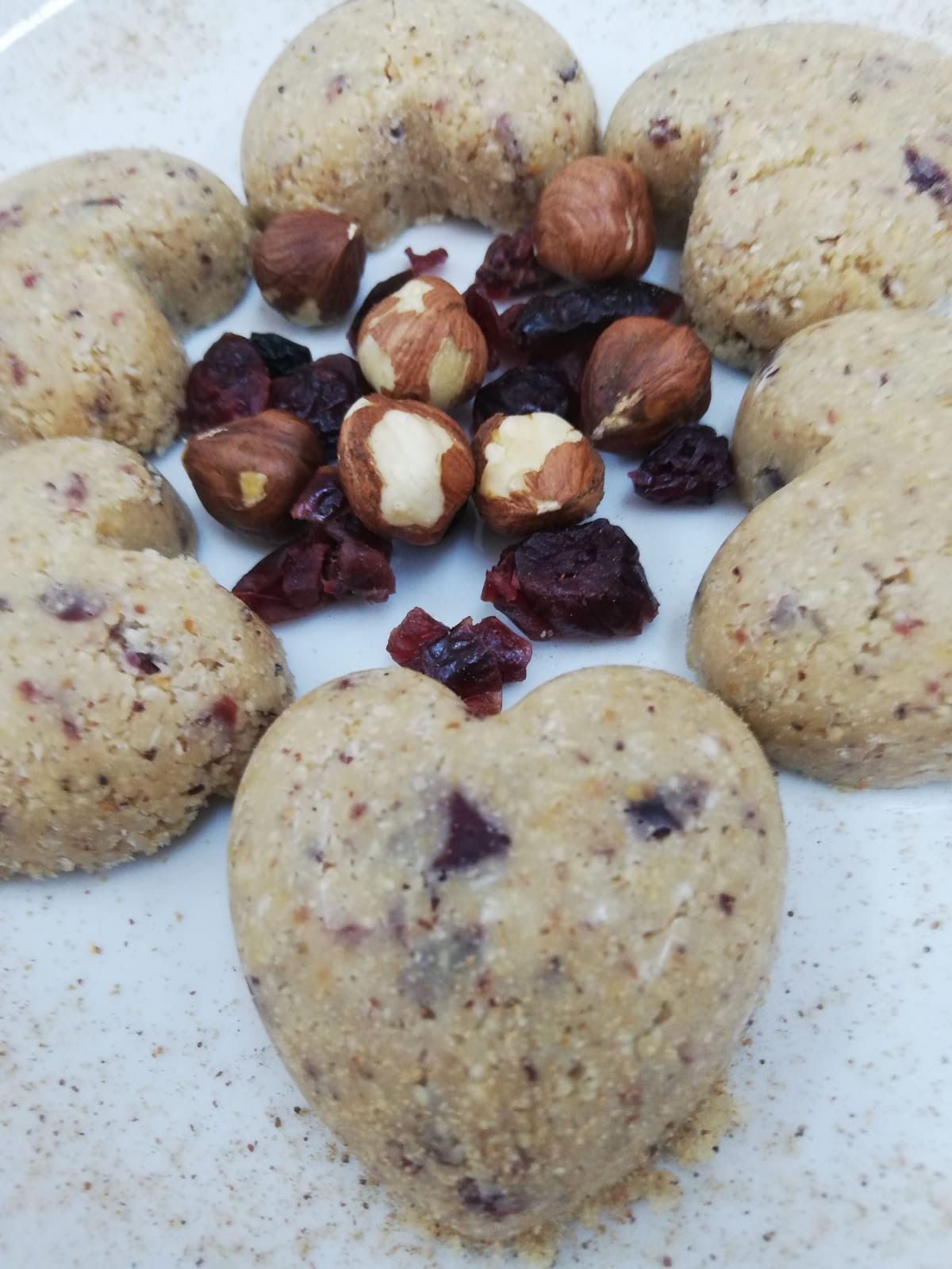 Çiğ Kurabiye Cranberryli