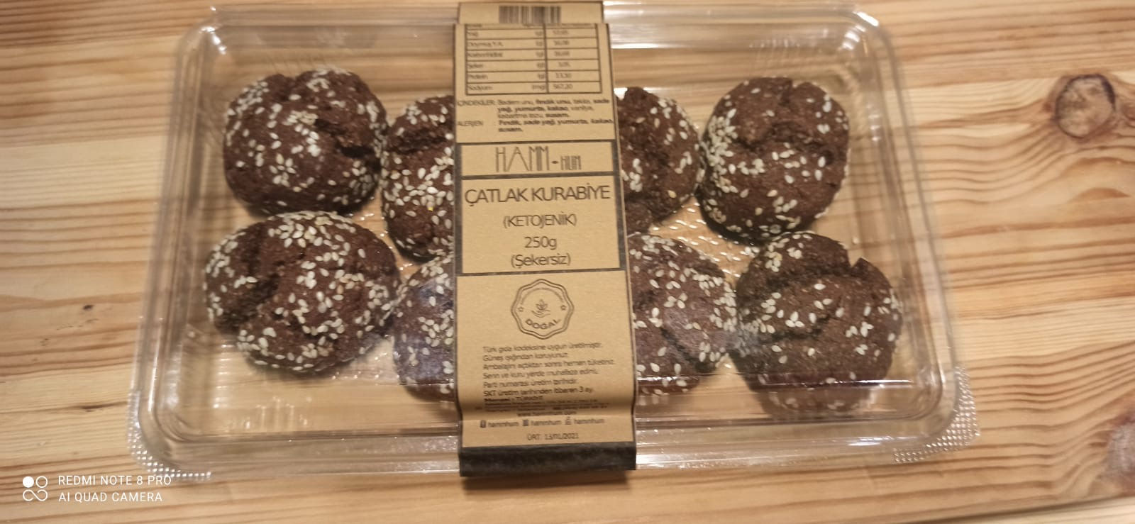 Çatlak Kurabiye Kutusu