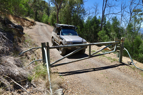 4wd track to Riverside, Budds Mare 