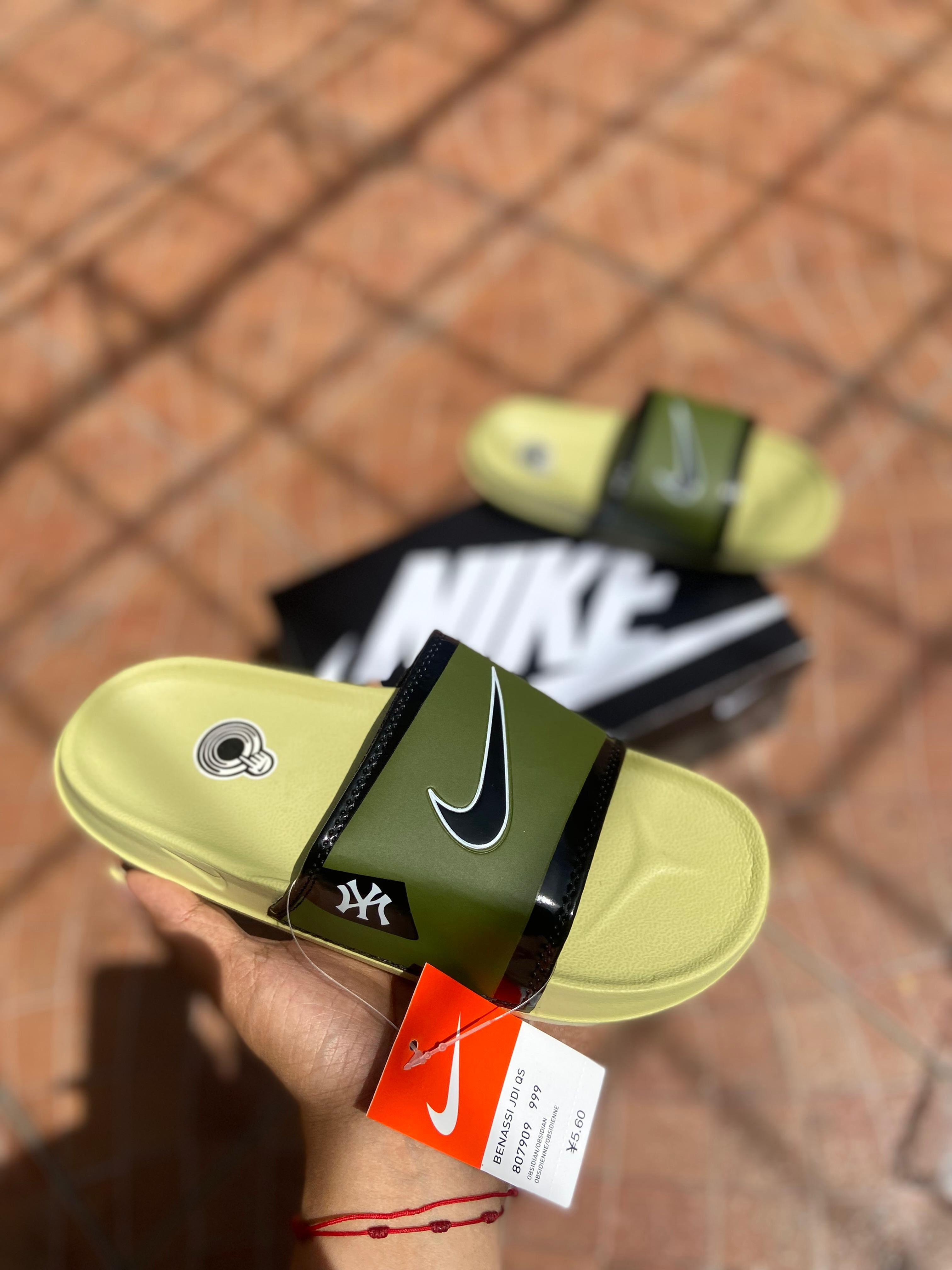 NIKE OFFCOURT NEW YORK YANKEES VERDE REPLICA AAA