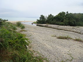 Dinadiawan River