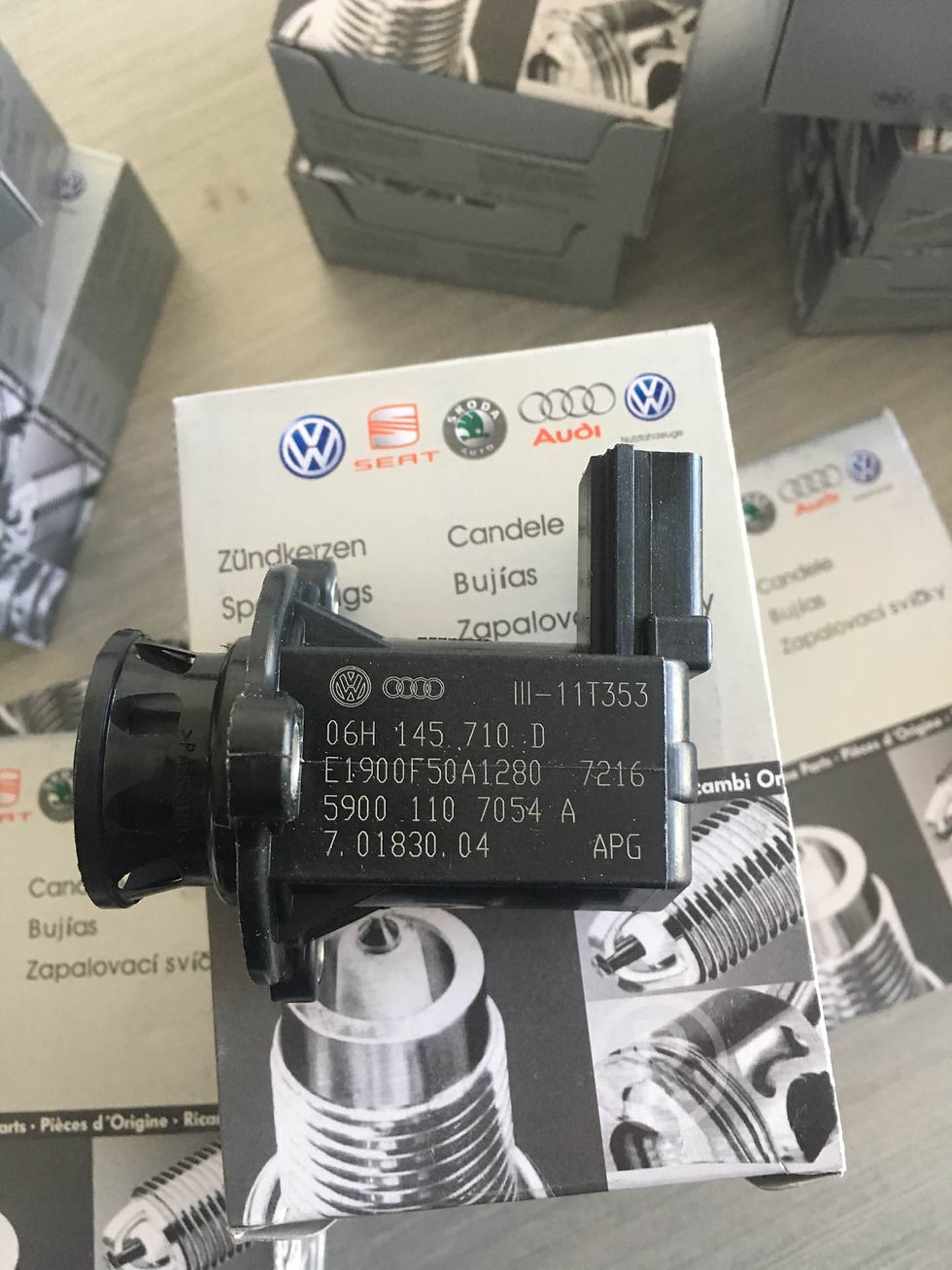 Thumbnail: Car Turbo Turbocharger Cut-Off Bypass Diverter Valve for Audi A4 VW Passat