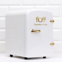 Nevera para los cosméticos Blanca + logo dorado