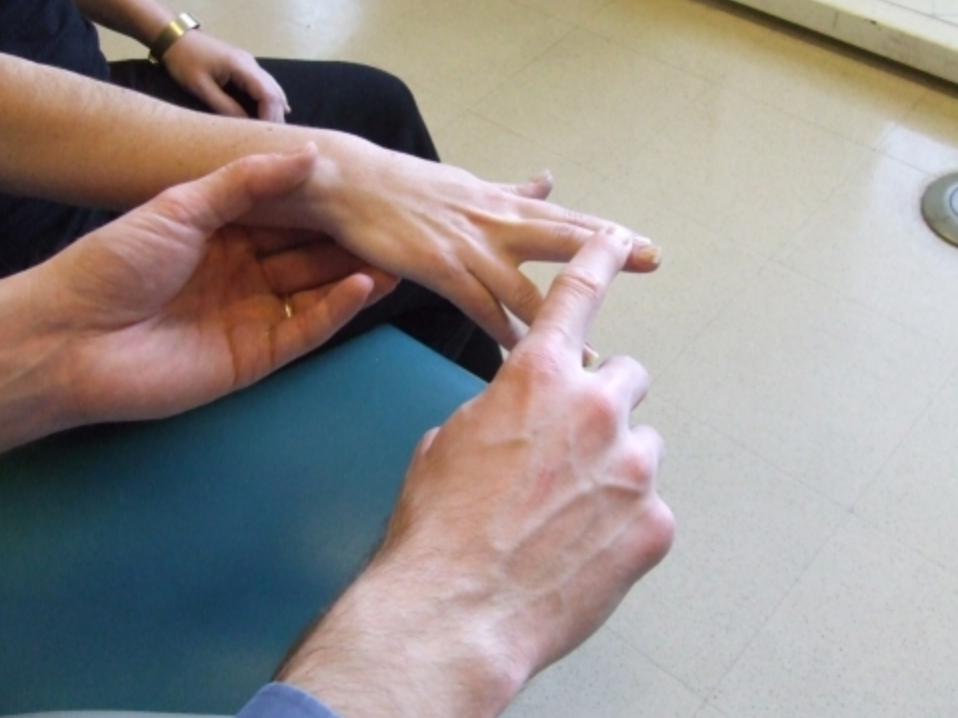 5 things you NEED to know about Tennis elbow!