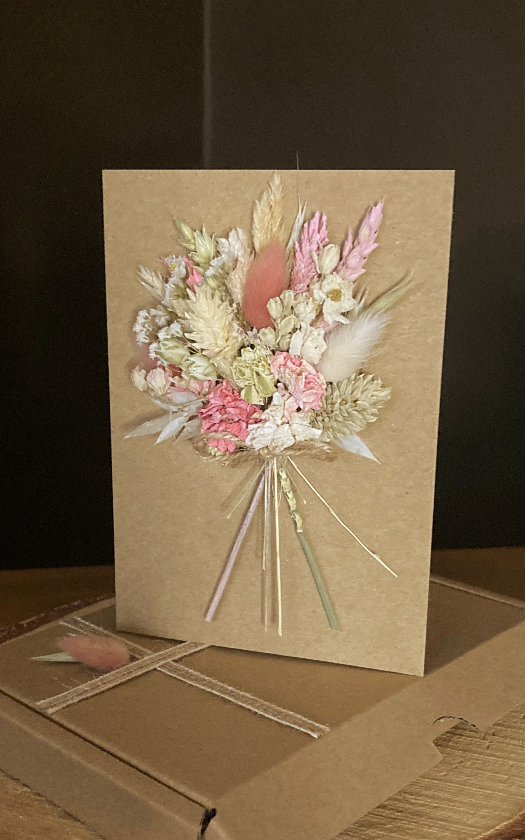 Dried flower cards with gift box
