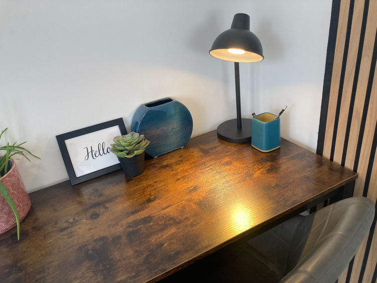 Desk in talking therapy room for hire in Craven House Clinic, Leighton Buzzard