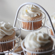White Frosting Cupcakes