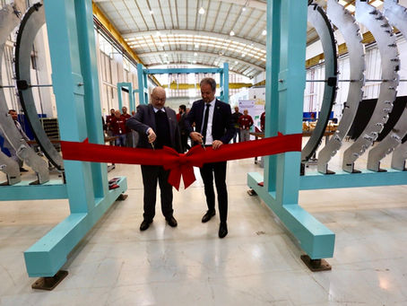 Akaer e Deutsche Aircraft inauguram linha de montagem da fuselagem dianteira do D328eco no Brasil