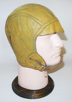 USN NAF1092 flyinghelmet painted high-visibility yellow