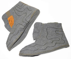 AAF electrically-heated bootees for the F-1 "Bunny" and F-2 heated flying suits