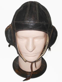 RAF Type B flying helmet, as worn in the Battle of Britain. Superb condition.