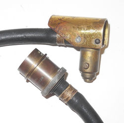 RAF oxygen tube adaptor for E, E* and G mask to constant flow (with Mk IIIB bayonet connector)