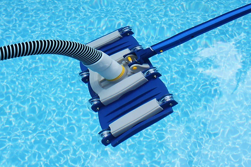 poolCleaner.webp