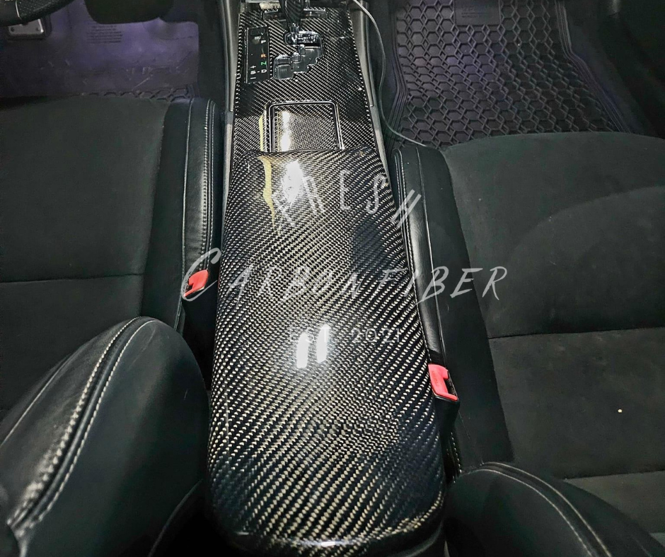 06-13 Lexus 2IS Armrest Carbon Fiber