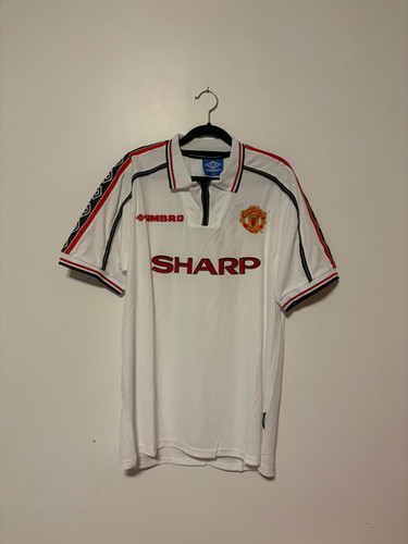 MANCHESTER UNITED ALTERNATIVA 1998/1999 | Misitio