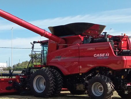 Trayken presentó la nueva cosechadora Case Axial - Flow Serie 160